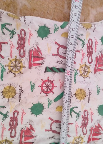 Renkli Desenli V Yaka Kız Tişörtü - Görsel 3