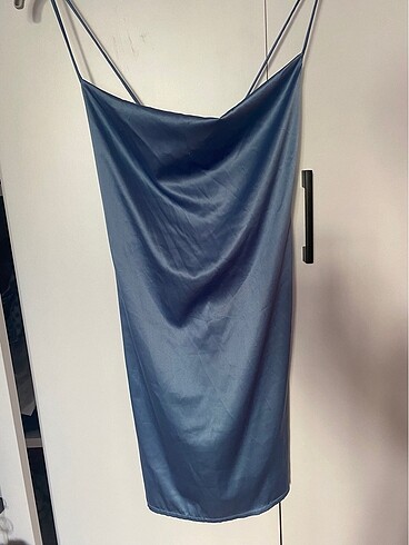 Pull and bear saten elbise