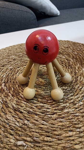 Ahşap masaj oyuncağı 