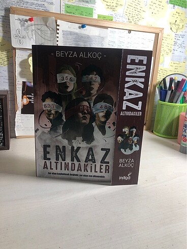 Enkaz altındakiler