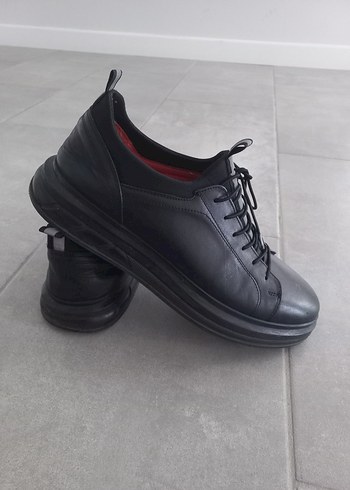 Derimod Erkek Bağcıklı Deri Siyah Sneaker