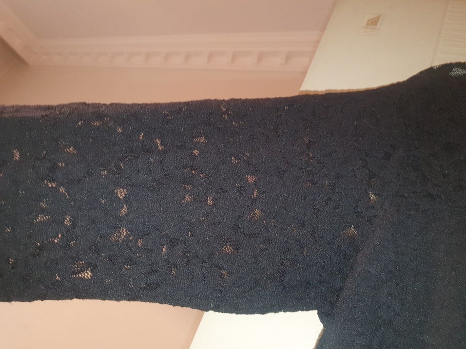 Dantel Detaylı Siyah Örme Midi Elbise - Görsel 2