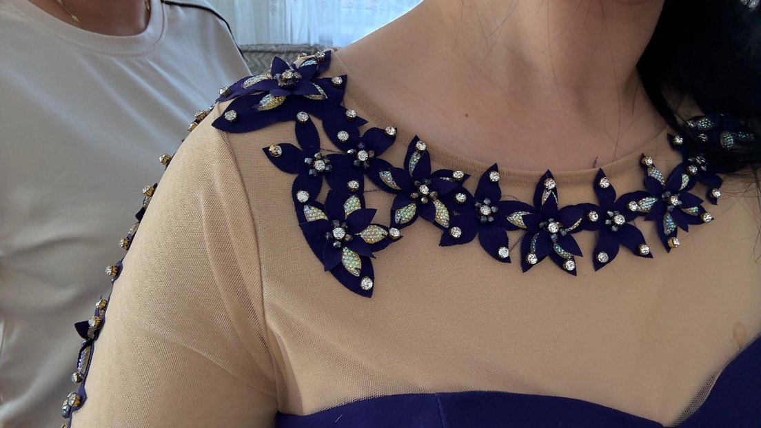 Boncuk İşlemeli Uzun Mor Abiye Elbise - Görsel 4