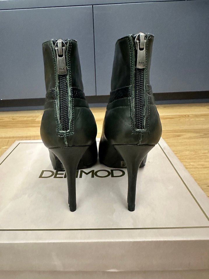 Koyu yeşil Yılan Desenli Deri Stiletto Bot no:40 - Görsel 4