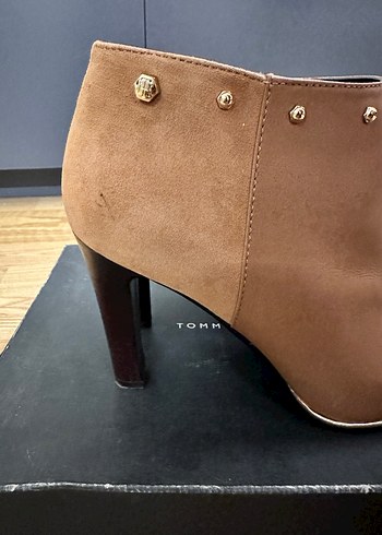 Orjinal Tommy Hilfiger Bej Süet Topuklu Kadın Bot - Görsel 5