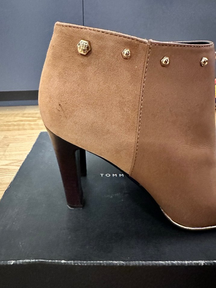 Orjinal Tommy Hilfiger Bej Süet Topuklu Kadın Bot - Görsel 5