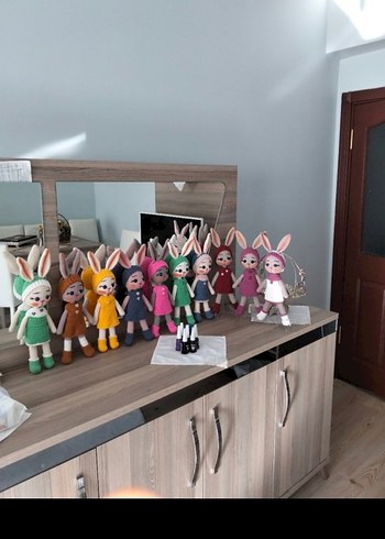 Barbie Renkli Pastel Tavşanlı Örgü Bebekler
