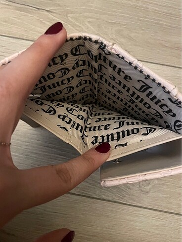  Beden juicy couture cüzdan