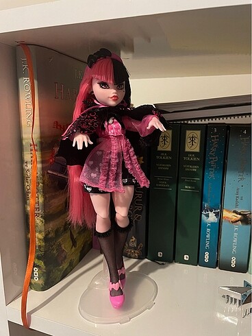 monster high draculaura
