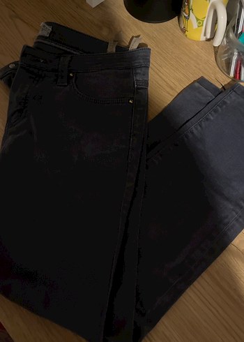 Siyah Kemerli Regular Fit Kadın Kot Pantolon