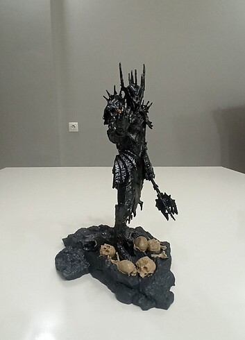 Sauron pelerinsiz model 