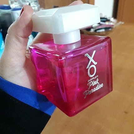 XO Pink Paradise Parfum
