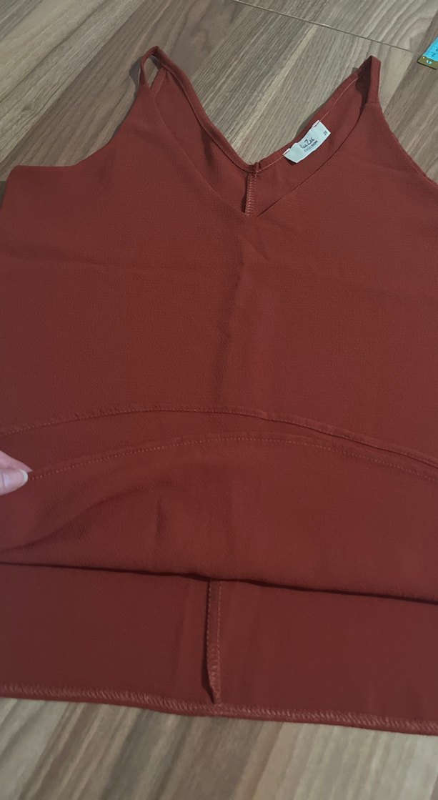 Kahverengi V Yaka Kadın Atlet - Görsel 5