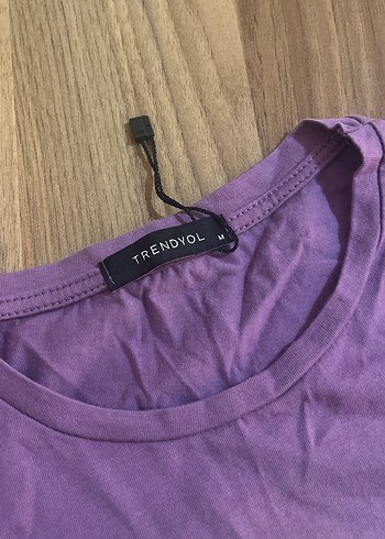 Mor Pop Kültür Baskılı Kadın Tişörtü - Görsel 2