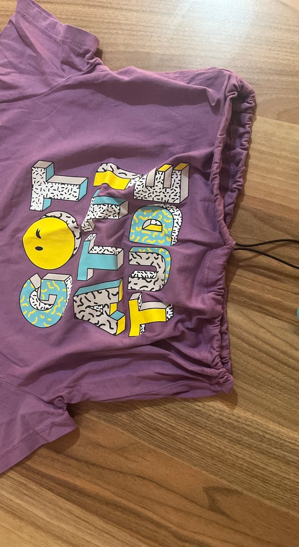 Mor Pop Kültür Baskılı Kadın Tişörtü - Görsel 3