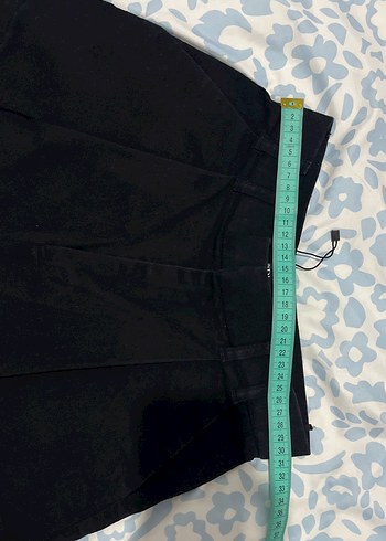 Kadın Siyah Mini Yüksek Bel Kemerli Şort - Görsel 5