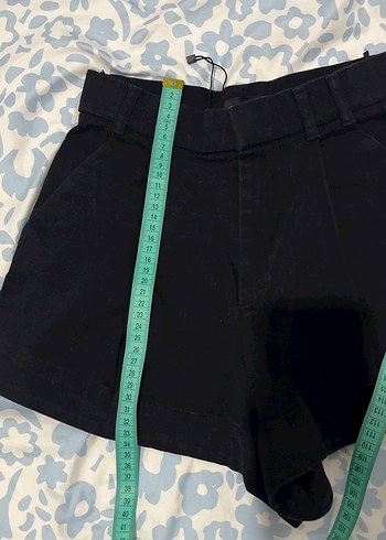 Kadın Siyah Mini Yüksek Bel Kemerli Şort - Görsel 6