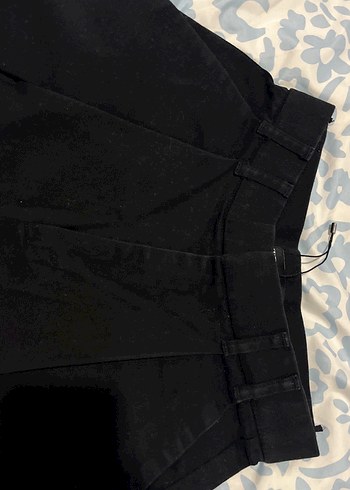 Kadın Siyah Mini Yüksek Bel Kemerli Şort - Görsel 3