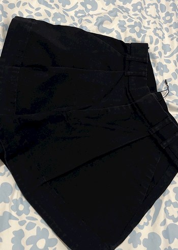 Kadın Siyah Mini Yüksek Bel Kemerli Şort - Görsel 4