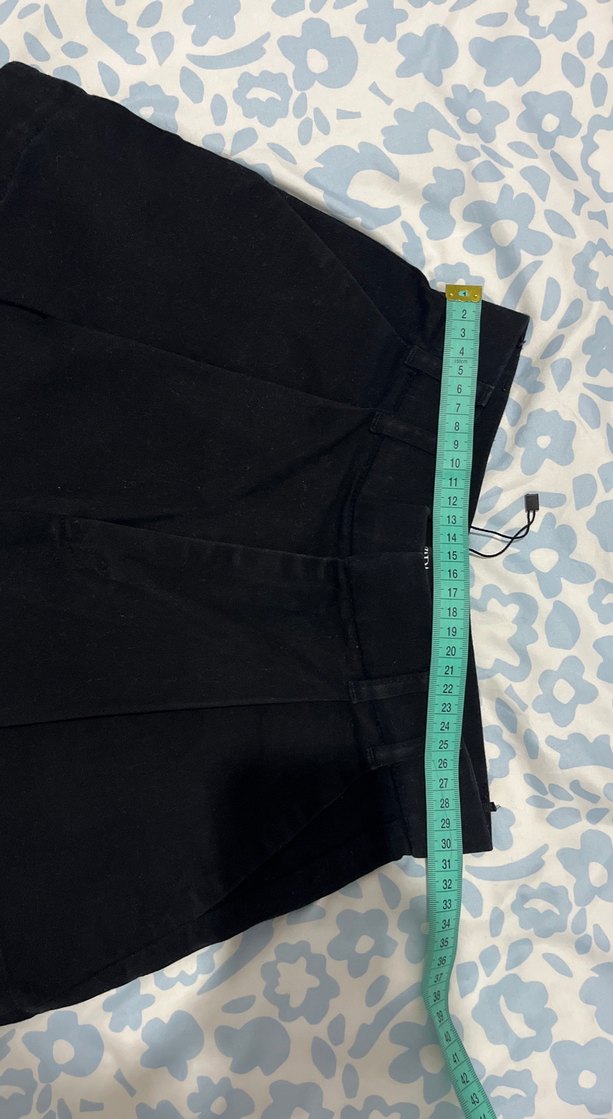 Kadın Siyah Mini Yüksek Bel Kemerli Şort - Görsel 5