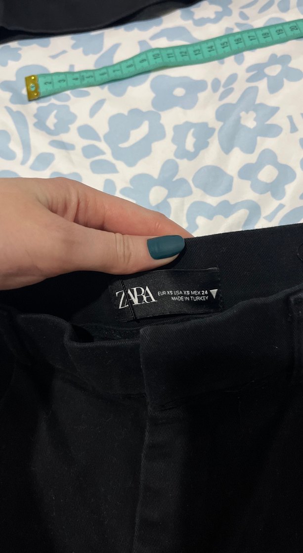 Kadın Siyah Mini Yüksek Bel Kemerli Şort - Görsel 2