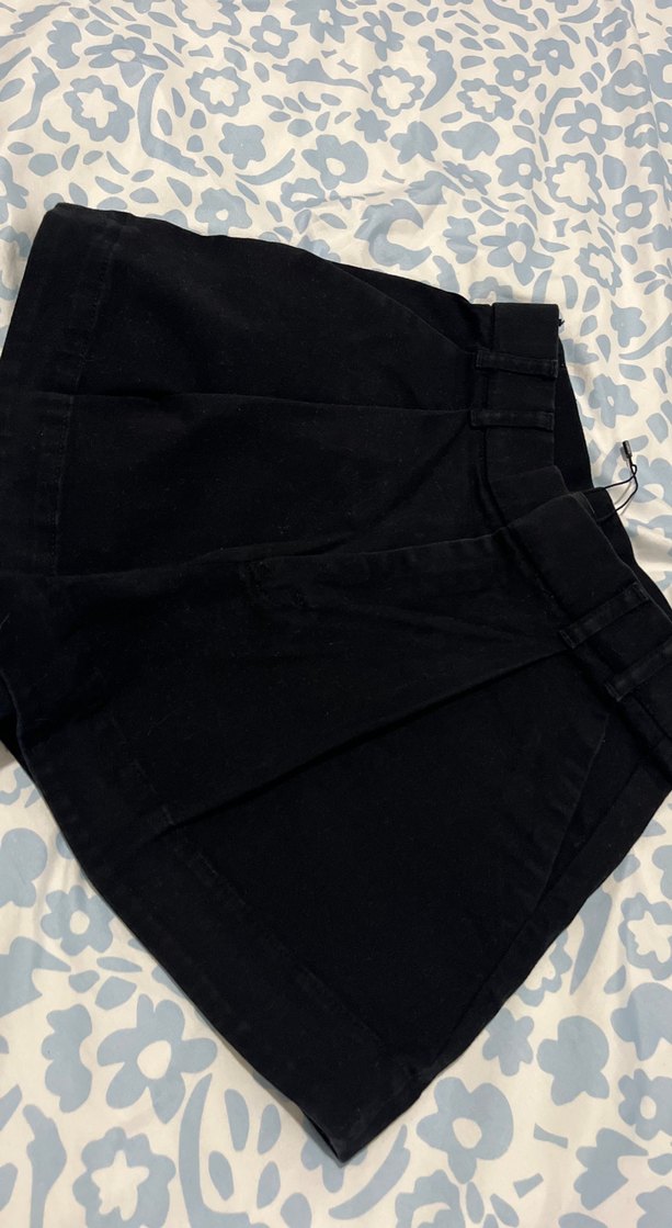 Kadın Siyah Mini Yüksek Bel Kemerli Şort - Görsel 4