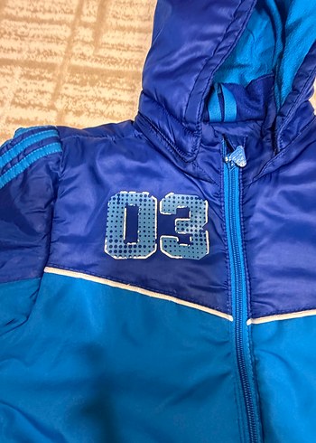 Adidas Erkek Çocuk Parlak Mavi Kapüşonlu Fermuarlı Ceket - Görsel 8
