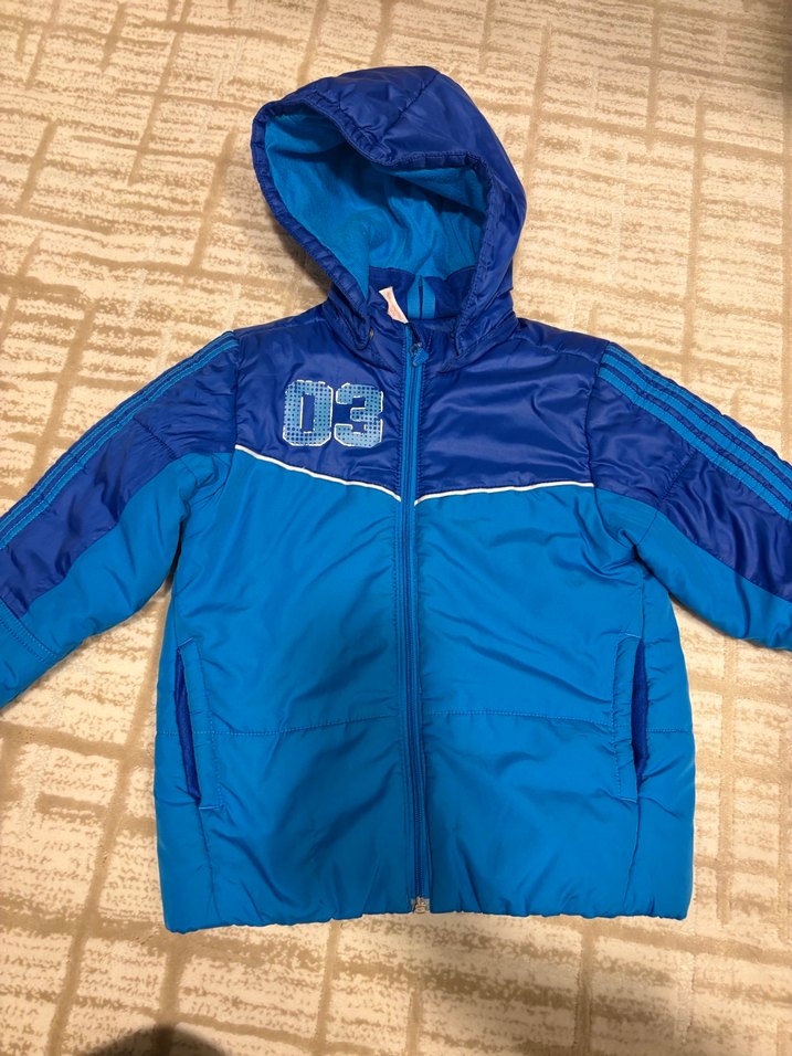 Adidas Erkek Çocuk Parlak Mavi Kapüşonlu Fermuarlı Ceket - Görsel 2