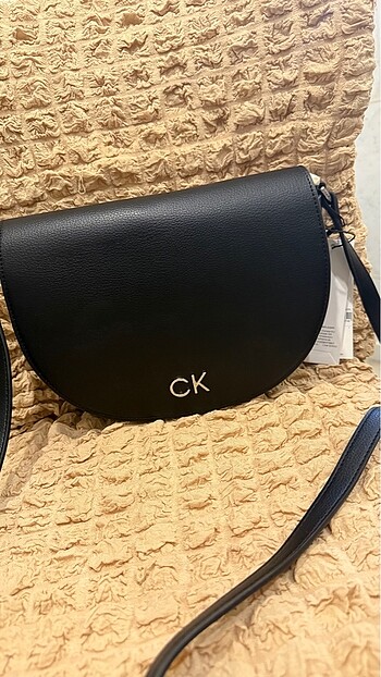 Beden siyah Renk Orjlnal deri calvin klein çanta