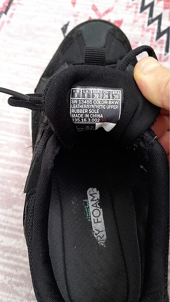 39 Beden siyah Renk Skechers spor ayakkabı