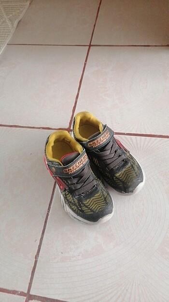 Skechers