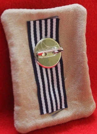 Designer Tasarım broş