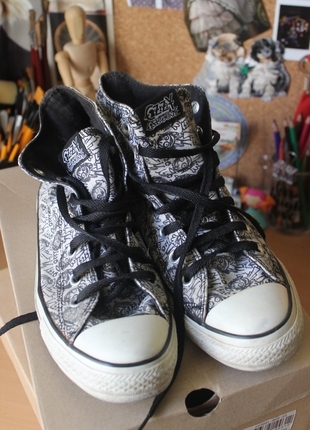 Desenli Converse