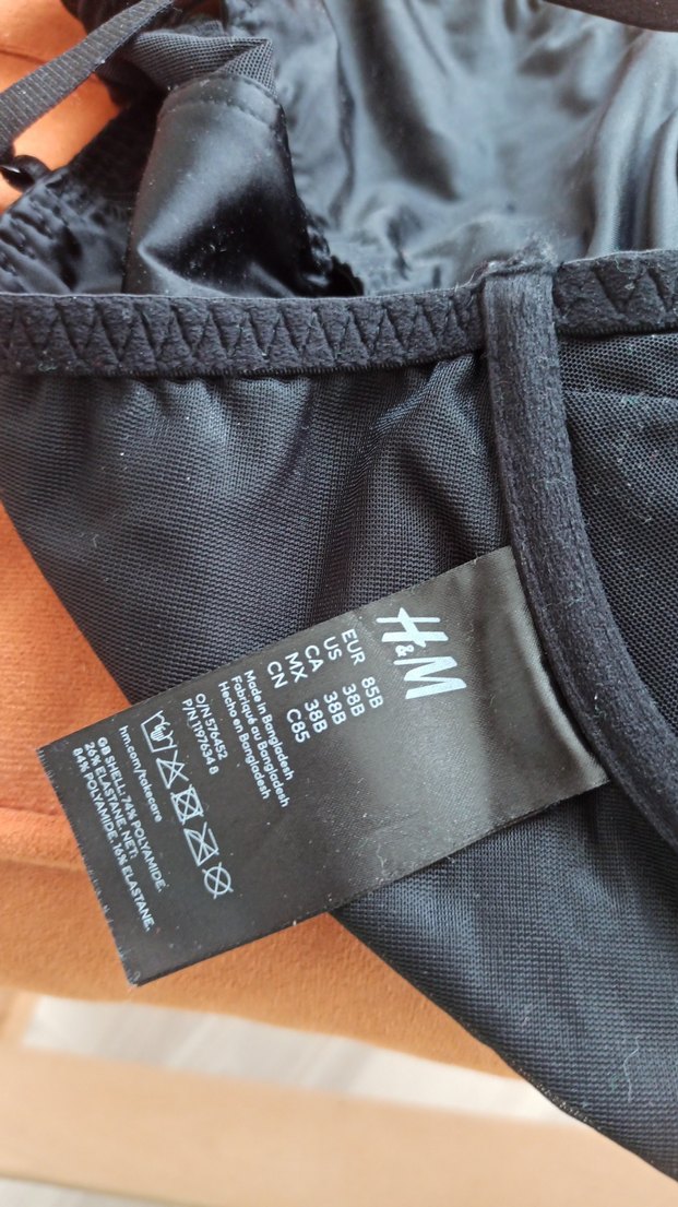 V Yaka Siyah Saten Mini Büstiyer - Görsel 5