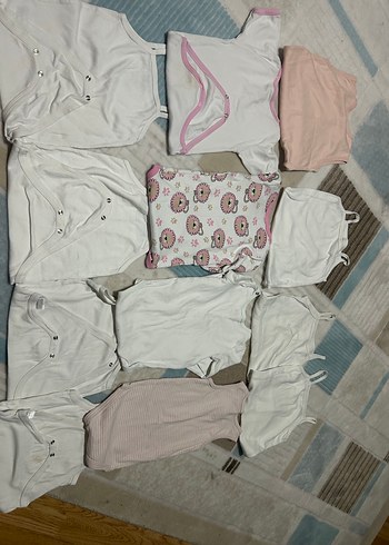 HelloBaby 10 adet Bebek Kız Kolsuz Beyaz Body Seti