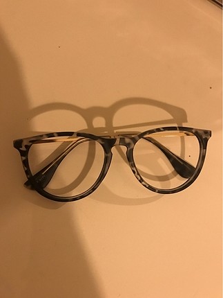 Camsız gözlük