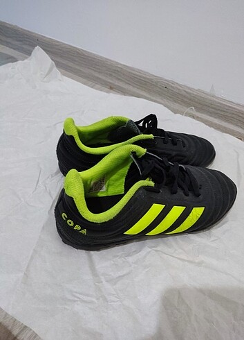 35 Beden Adidas Copa 35 numara çocuk halısaha ayakkabısı
