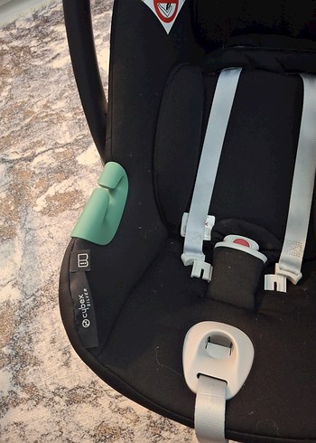 Cybex Aton B2 Bebek Oto Koltuğu - Görsel 3