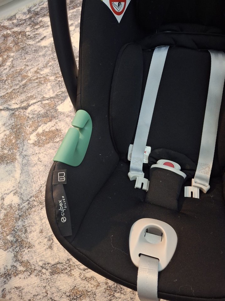 Cybex Aton B2 Bebek Oto Koltuğu - Görsel 3