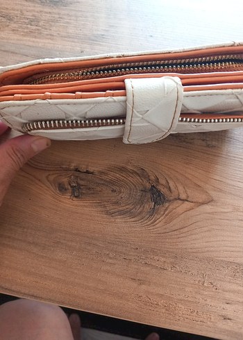 Diğer Beyaz Deri Fermuarlı Kadın Cüzdanı