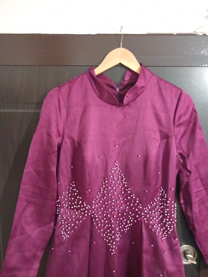 Uzun Mor Drapeli Vintage Giyotin Yaka Elbise - Görsel 3