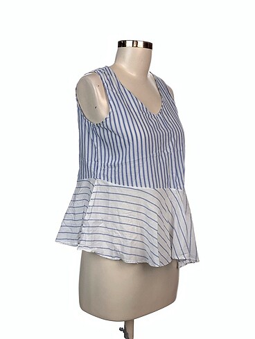 LC Waikiki Bluz %70 İndirimli. - Görsel 2