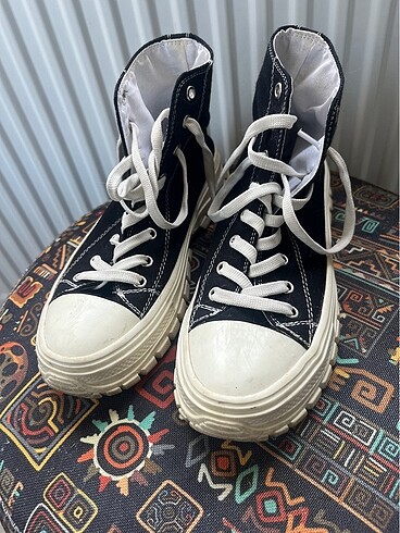 Converse ELLE