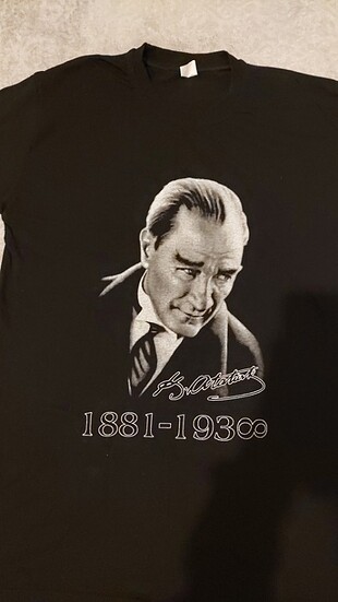 Atatürk baskılı tshirt