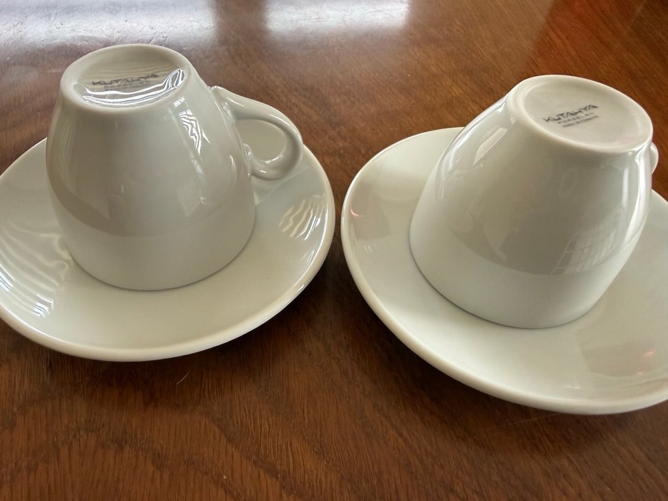 Beyaz porselen Fincan ve Tabak Seti - Görsel 2