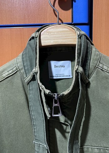 Bershka yeşil kot ceket  - Görsel 3