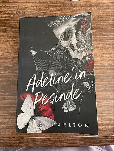 adeline peşinde