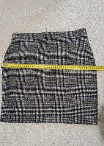 Ekose Desenli Gri Mini Etek - Görsel 7