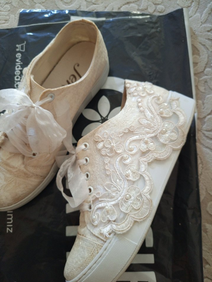 Dantel Detaylı Beyaz gelin Ayakkabısı - Görsel 3