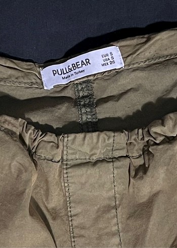 Pull and Bear Pull&Bear paraşüt pantalon
